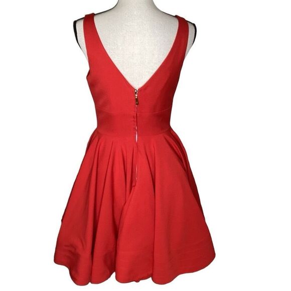 Mac Duggal Red Sleeveless Dress - Picture 4 of 14